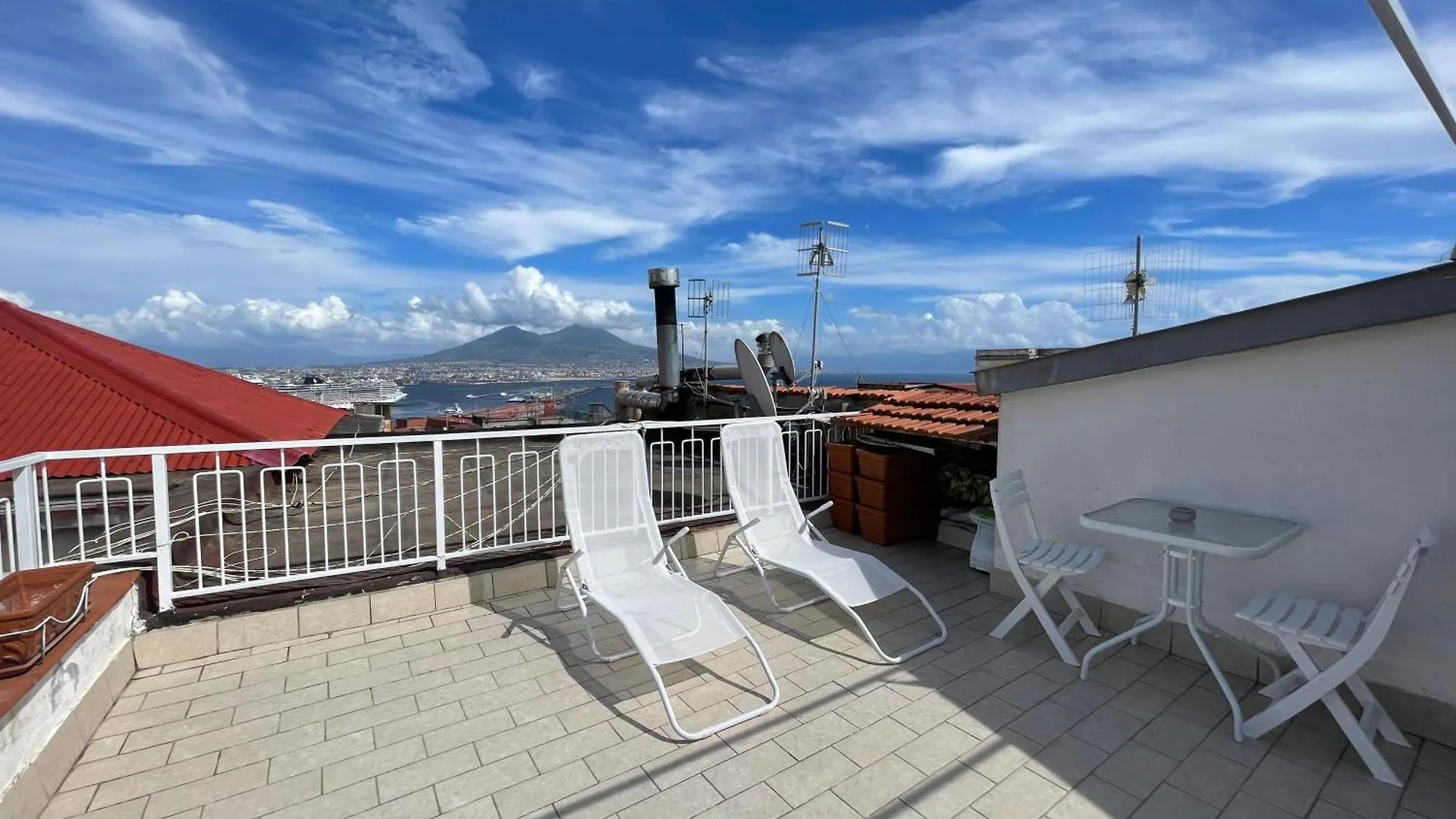 Home Napoli